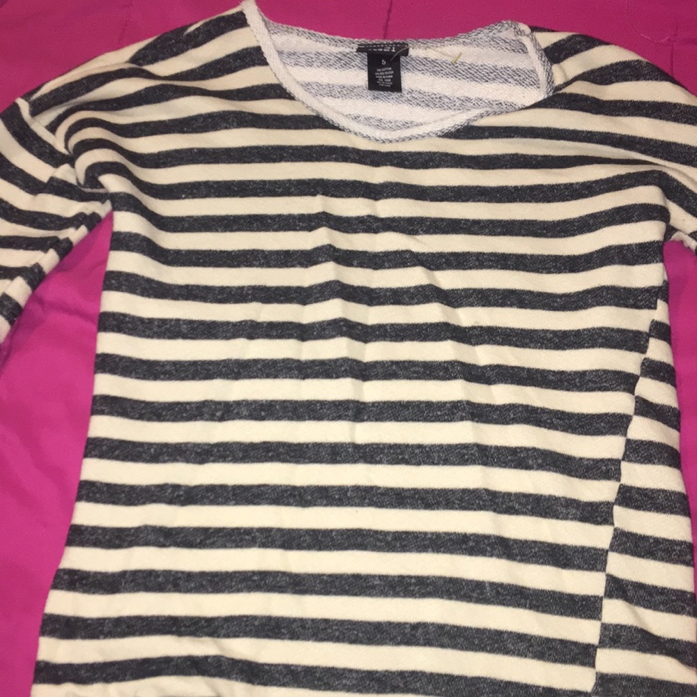 Black and Creme quarter length shirt